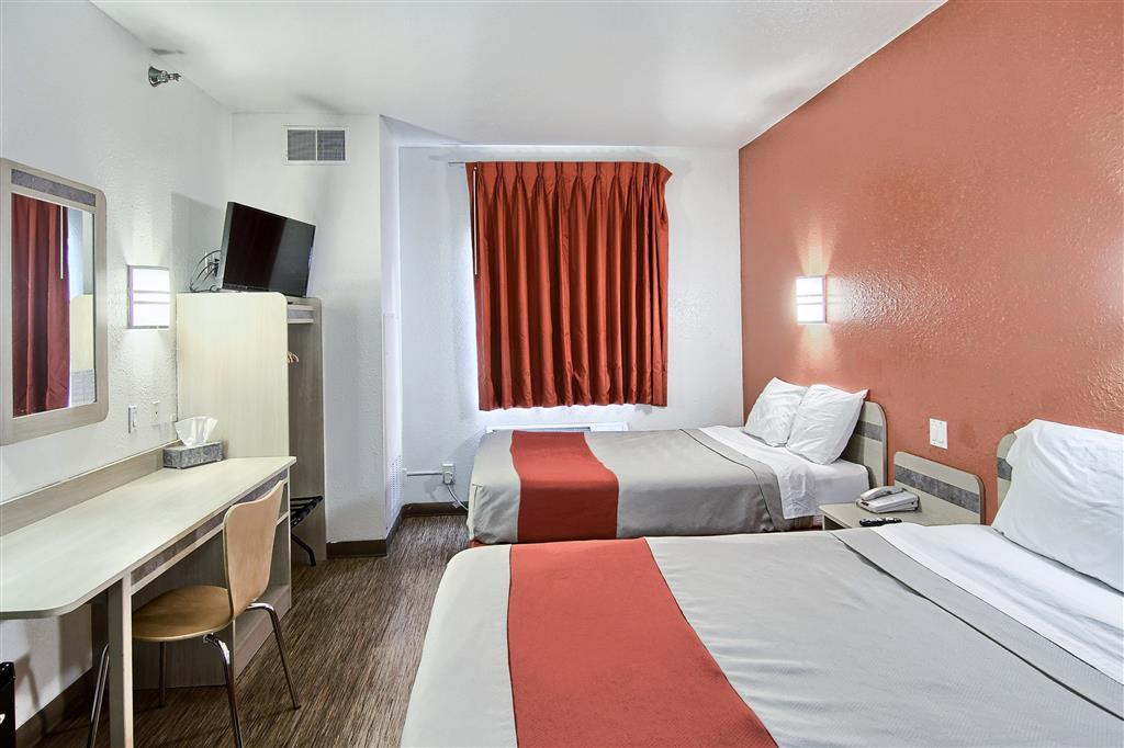 Seasons Inn Τράβερς Σίτι Δωμάτιο φωτογραφία