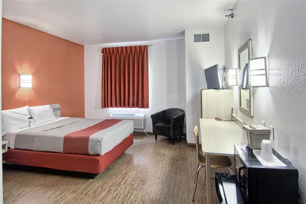 Seasons Inn Τράβερς Σίτι Δωμάτιο φωτογραφία