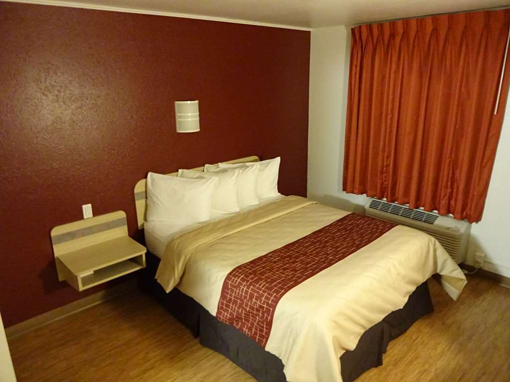 Seasons Inn Τράβερς Σίτι Δωμάτιο φωτογραφία