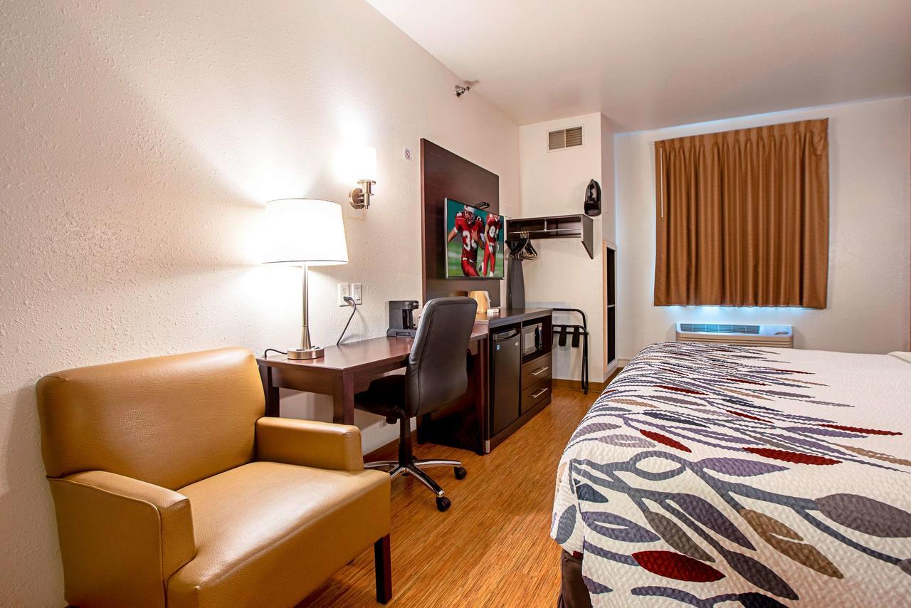 Seasons Inn Τράβερς Σίτι Εξωτερικό φωτογραφία